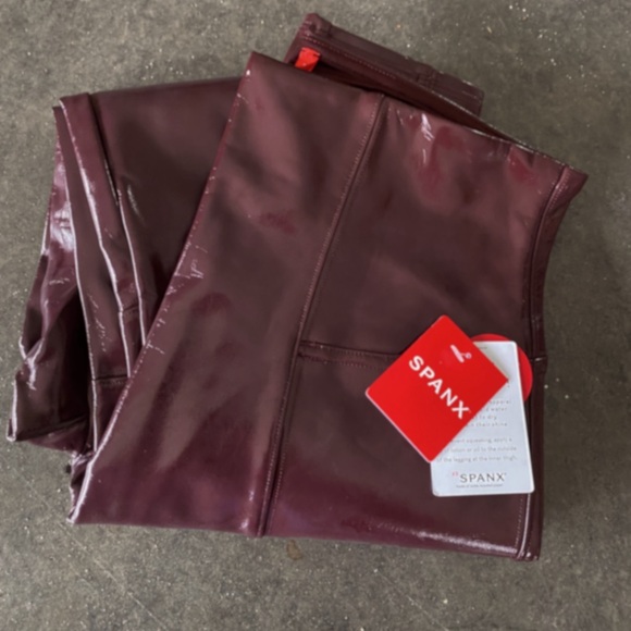 SPANX Women's Faux Leather Leggings NWT - Picture 2 of 4